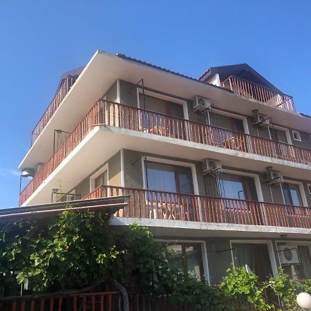 Stoyko'S Guest House Pomorie Bagian luar foto