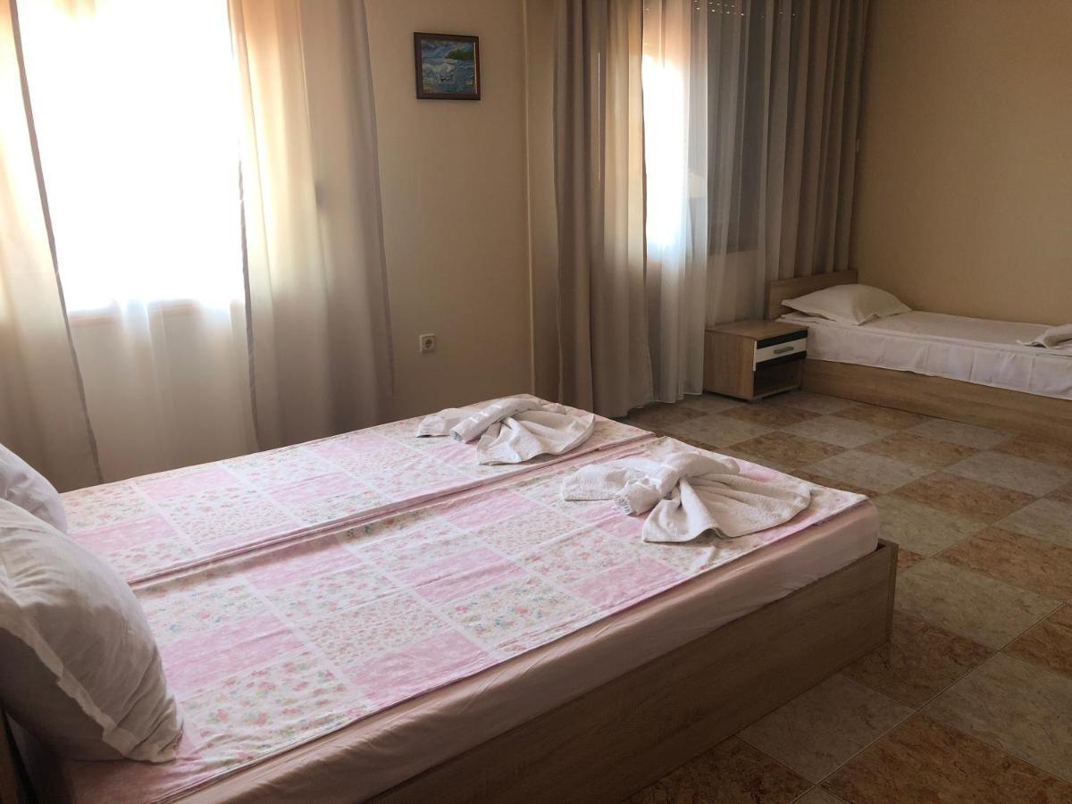 Stoyko'S Guest House Pomorie Bagian luar foto