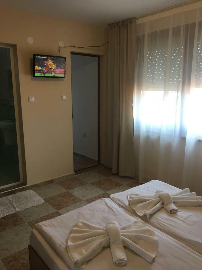 Stoyko'S Guest House Pomorie Bagian luar foto